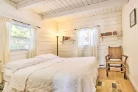 Private Lake Access & Canoes: Pennsylvania Cottage - Pet friendly