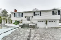 Spacious Yard w/ Gazebo: Charming Windsor Retreat