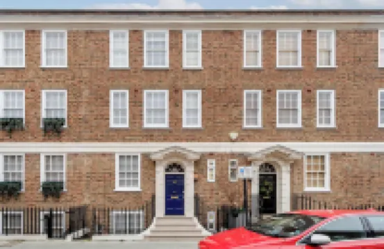 斯隆廣場帶花園的華麗三卧室住宅