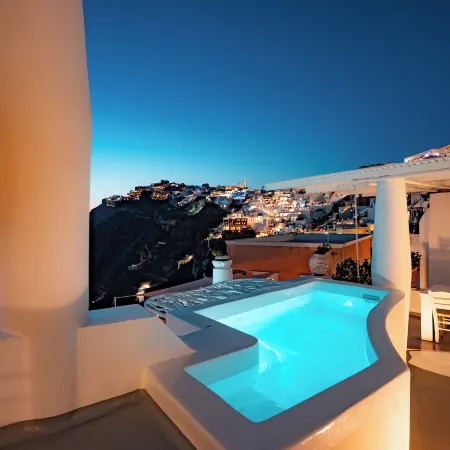 Trieris Villa & Suites