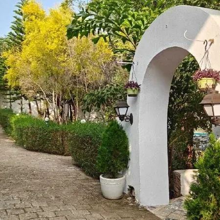 The HighGarden Resort