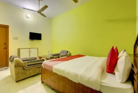 Hotel Moonlight , Meerut