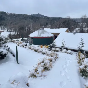 Mountain Aire Cottages, Inn, & Glamping
