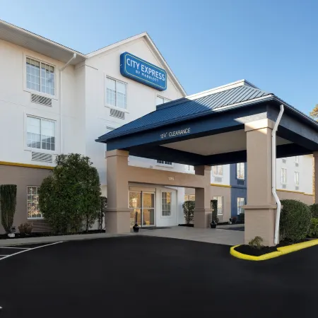 City Express by Marriott Danville