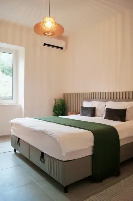 Designer Seafront Stay | 2 Bed - 2-Star