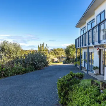 Waiheke Island Motel Отели рядом с достопримечательностью «Автобус Explorer Island Waiheke»