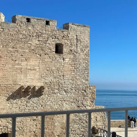 Seafront Apartments by Carlo V Castle, Monopoli Old Town - Helloapulia Al Castello di Amec