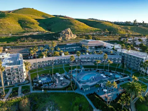 SeaCrest Oceanfront Hotel