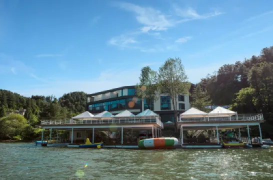 SS Resort Hoteles cerca de Isla de Nami