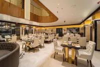 Ratan International - breakfast