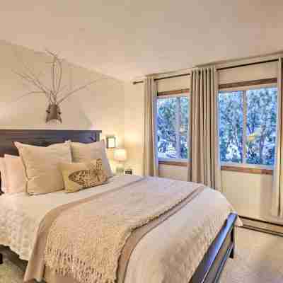 Glen Condo w/ Mountain Views: Walk to Story Land Rooms