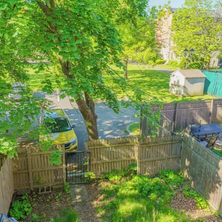 Massive 5BD/4BA 3-Story Duplex @ Downtown Albany