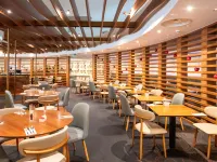 Hilton London Heathrow Airport Terminal 5