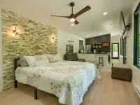 Love Shack Cabin at Trickle Creek Hotels in Marion Township