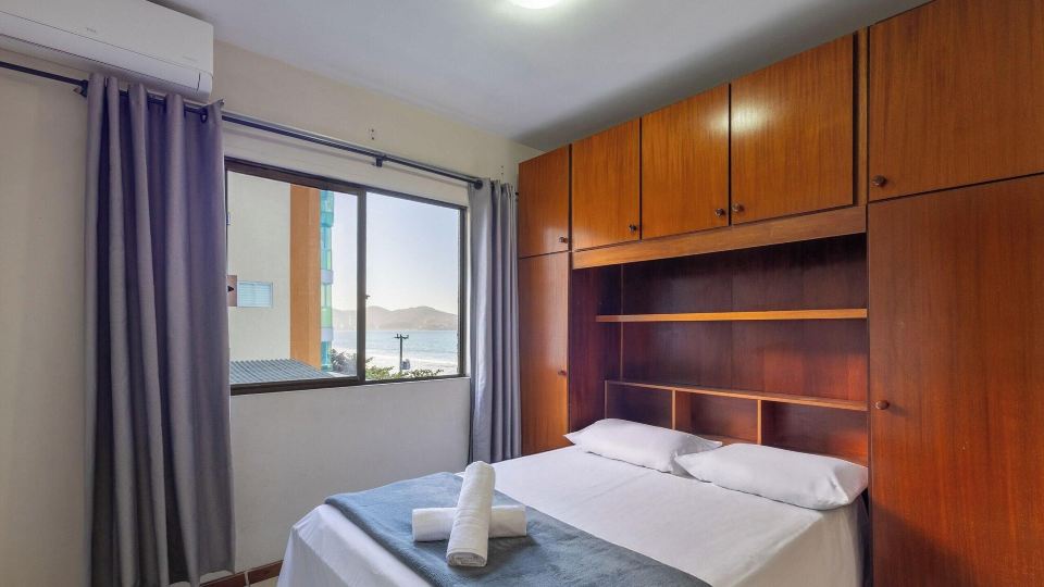Beachfront Apartment with Beach View VTE0301