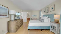 411 Summerhouse by Avantstay Ocean-view Condo + Pool Access + Golf + Trails in Wild Dunes