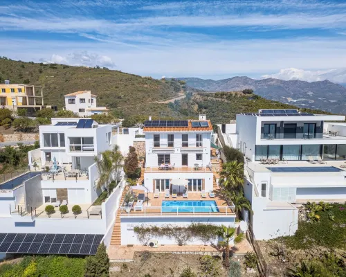 Villa Oliva with private heated pool and amzing views Hotels in Salobrena