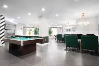 Upscale Condo at the Center of It All - Апартаменты