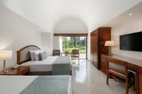 JAZ Pyramids Resort