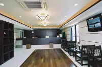 โรงแรมคันทรี ทาคายามะ - พร้อมอาหารเช้า