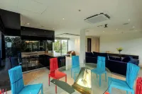 The Lush Apartments & Suites - 2-Star