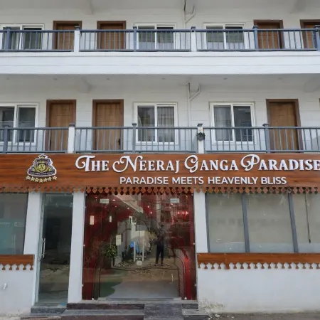 The Neeraj Ganga Paradise with Ganga View