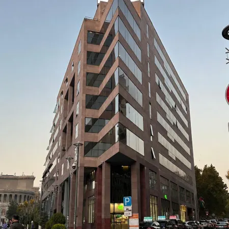 BM Avenue Hotel