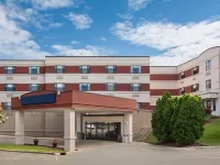 Royle Hotel Milwaukee Airport Hotels near Milwaukee Mitchell International Airport