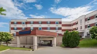 Royle Hotel Milwaukee Airport