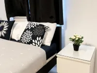 Deluxe Ensuite Room w FastWiFi, Free Parking and Equipped Kitchen Hotels in Wolverhampton
