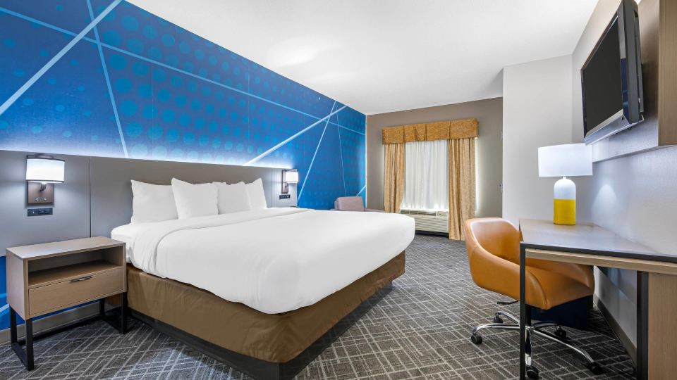 Comfort Suites Near Indianapolis Airport