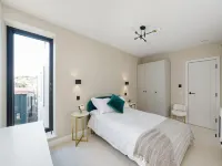 Elegant Family Apartment in Wimbledon Hotels in Wimbledon