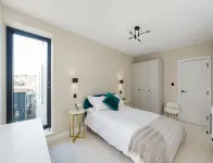 Elegant Family Apartment in Wimbledon