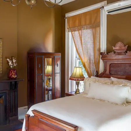 Baer House Inn