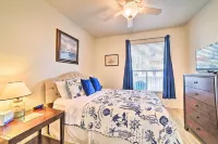 Corpus Christi Condo - Walk to Whitecap Beach!