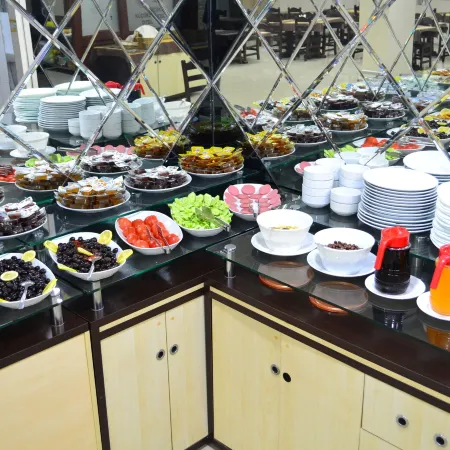 Adana Kucuksaat Hotel
