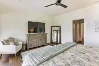 Private Boat Launch & Dock! Huge Lay Lake Retreat - 4-Star