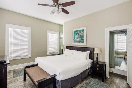 The Collins on Duval - Condos