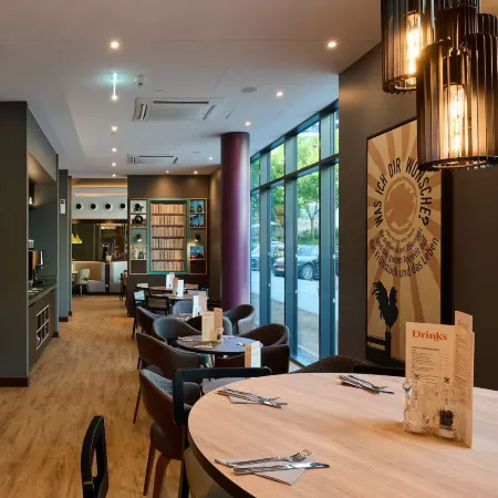 Premier Inn Frankfurt Eschborn Отели рядом с достопримечательностью «Редельхайм»