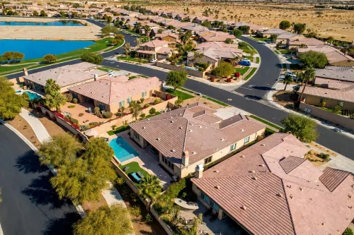 4000 SQ FT 5bedroom/3 BATH, SALT, POOL/SPA, WiFi and AC, COACHELLA, Indio - バスタブ
