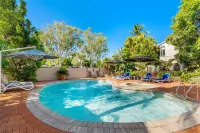 At the Sound Noosa Motel - de playa