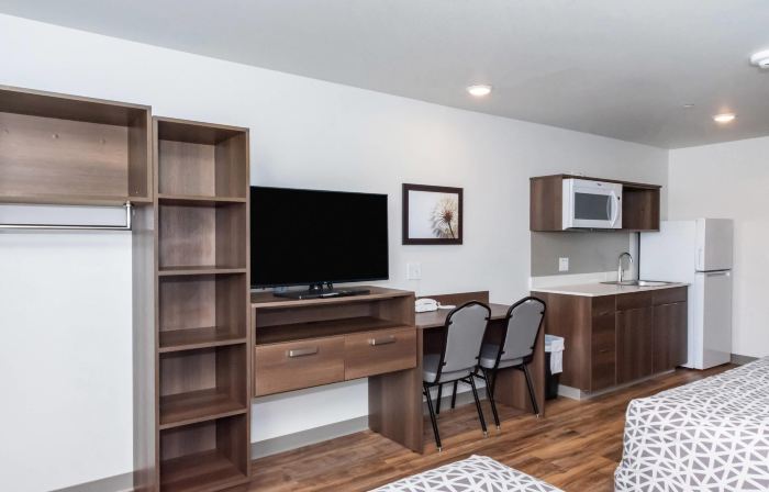 WoodSpring Suites Buford near Mall of Georgia-Lake Lanier