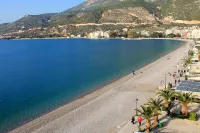 AG Stone Home - Idyllic Beachside Villa in Isthmia - Villas