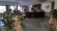 M. Moniatis Hotel - Bar