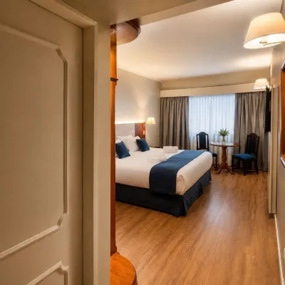 Hotel Centuria Obelisco โรงแรมใกล้สภา Cabildo
