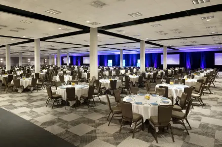 Hyatt Regency Dallas at Reunion
