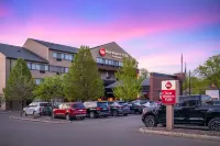Best Western Plus InnTowner Madison - parking