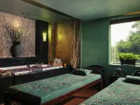Mercure Surabaya Grand Mirama - spa