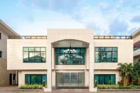 Protea Hotel by Marriott Lagos Kuramo Waters - Rooftop Pools