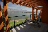 Watermark Beach Resort - con vista montagne